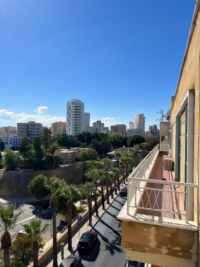 Nicosia City Centre Sky Views Apartment Buitenkant foto