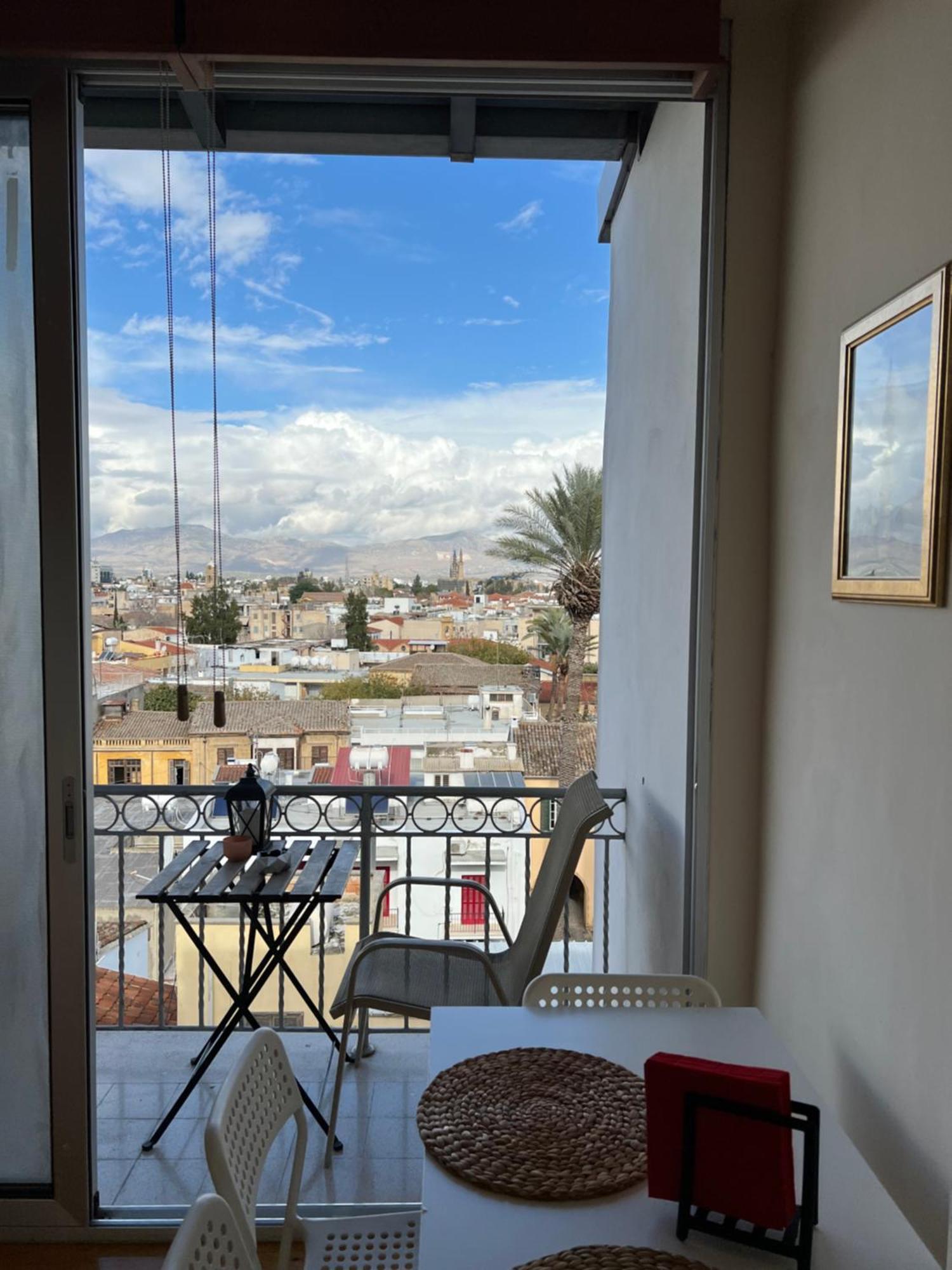 Nicosia City Centre Sky Views Apartment Buitenkant foto